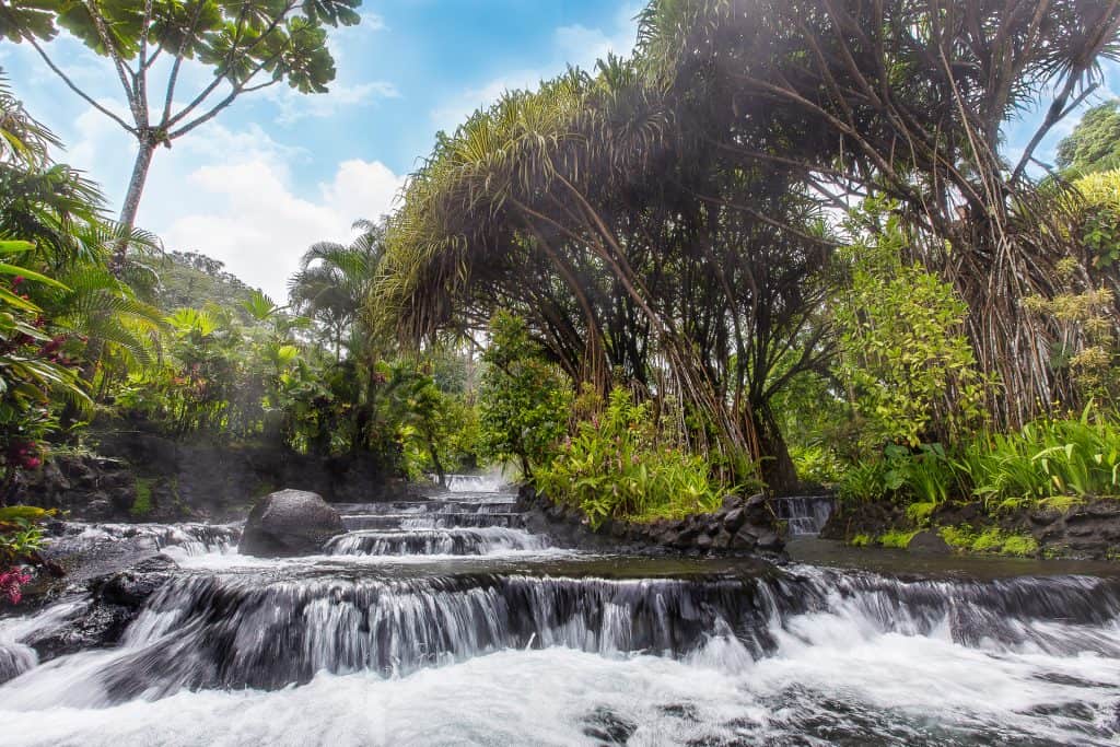natural hot springs in Costa Rica