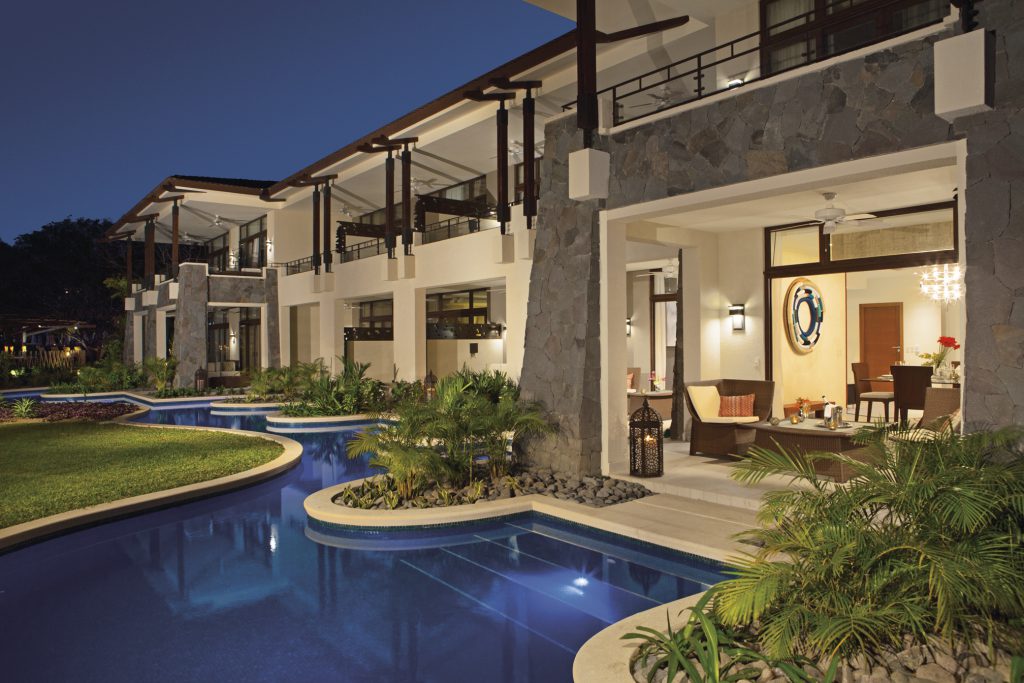 liberia airport shuttle