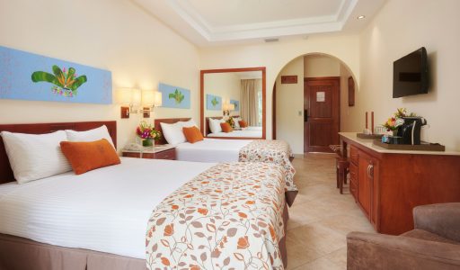 Diria-Family-Poolview-2