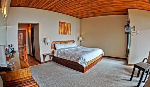 Junior-Room-El-Establo-1