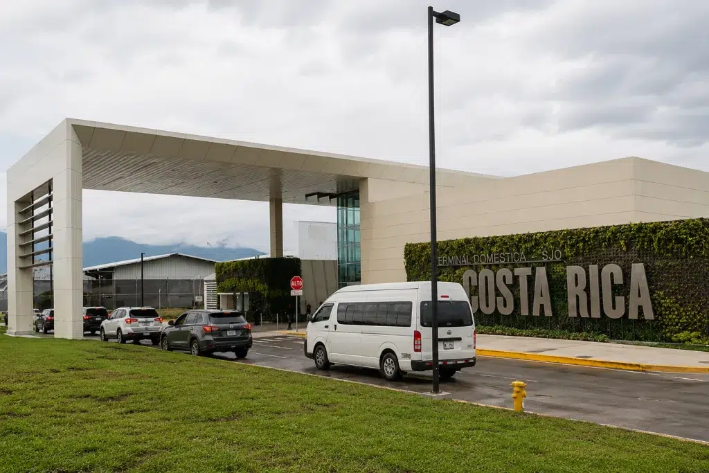 Private airport transportation from San Jose Airport Costa Rica